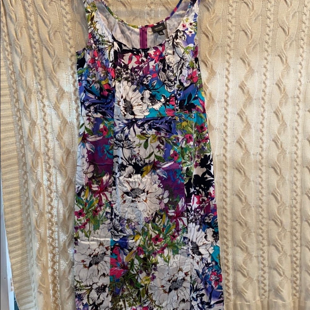NWOT Nicole Miller floral dress
